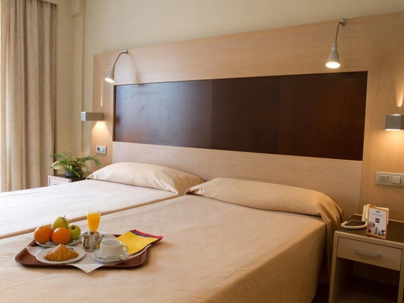 Dynastic Hotel & Spa 44