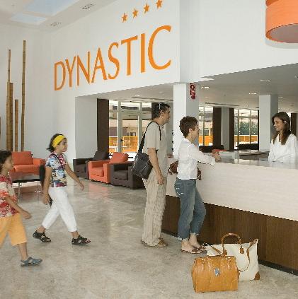 Dynastic Hotel & SPA 18