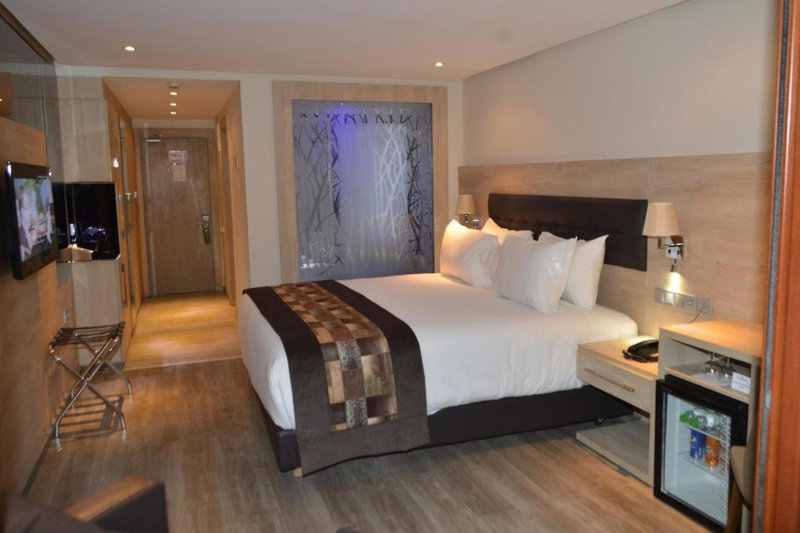 Anezi Tower Hotel & Apartments 6