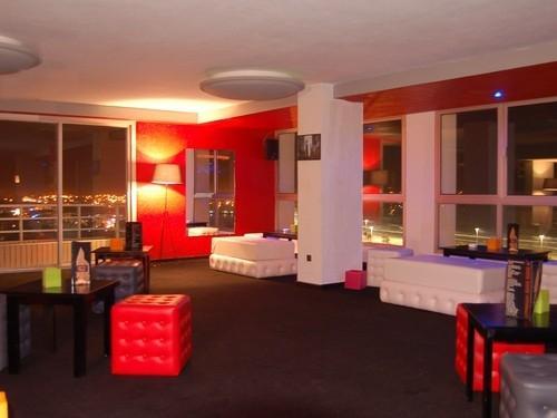 Anezi Tower Hotel & Apartments 3