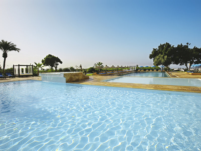 Anezi Tower Hotel & Apartments 6