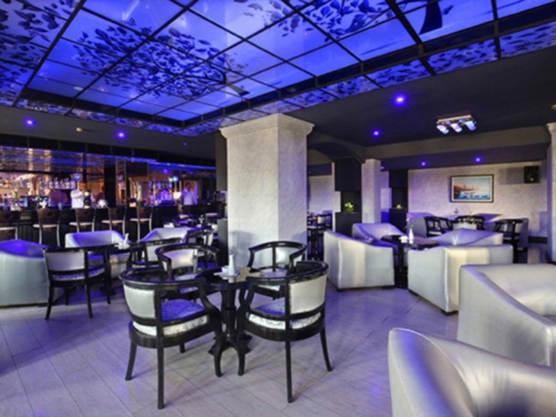 Anezi Tower Hotel & Apartments 8