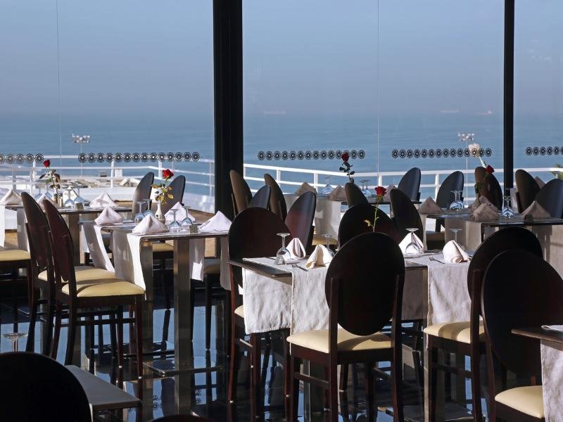 Anezi Tower Hotel & Apartments 4 - Restaurant