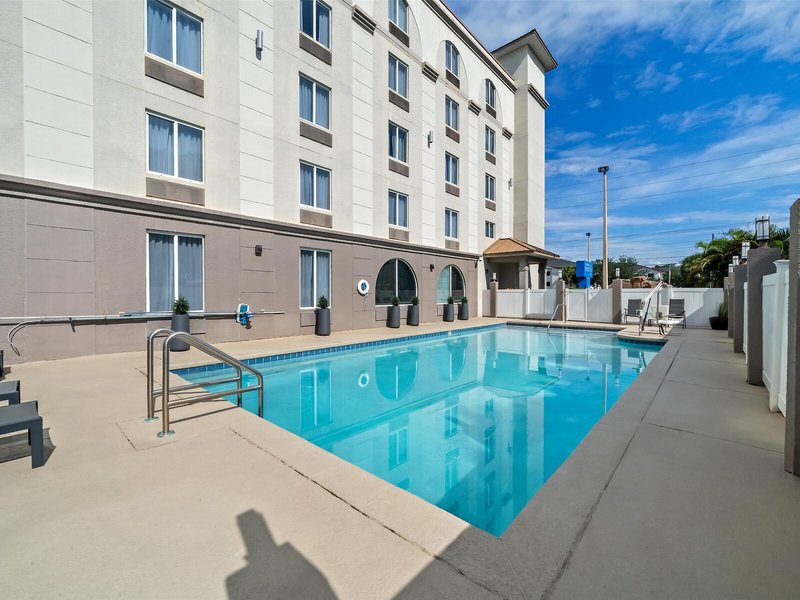 Sonesta Essential Orlando Airport 7