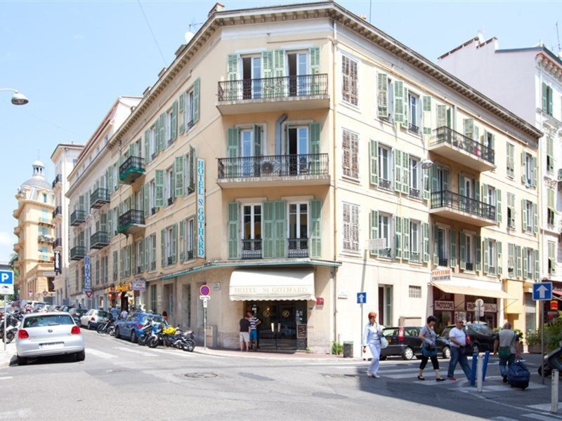 Saint Gothard 1 - Exterior