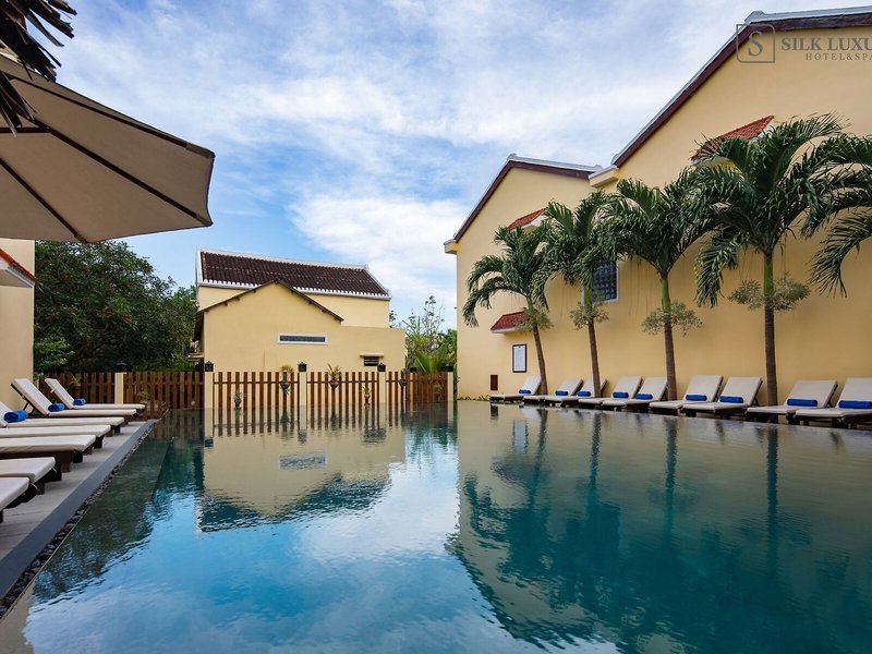 Silk Luxury Hotel & Spa 9