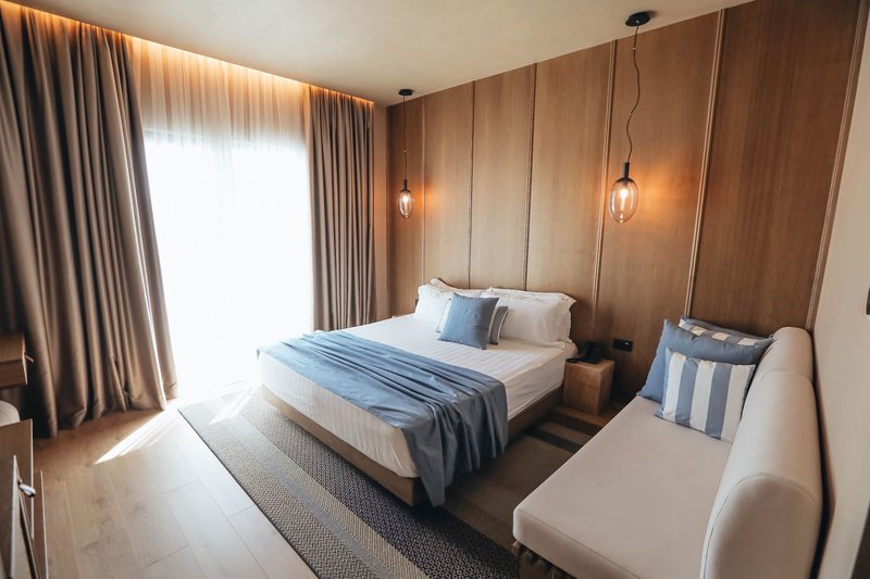 Garden Hotel 10