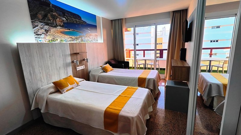 Hotel Corona Roja 13