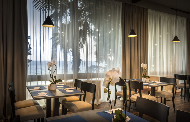Hotel Lungomare 12
