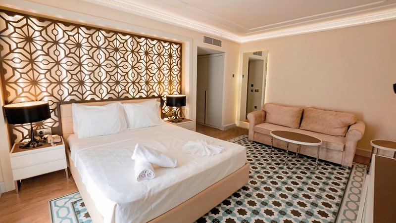 THE ROXY Luxury Nature  2