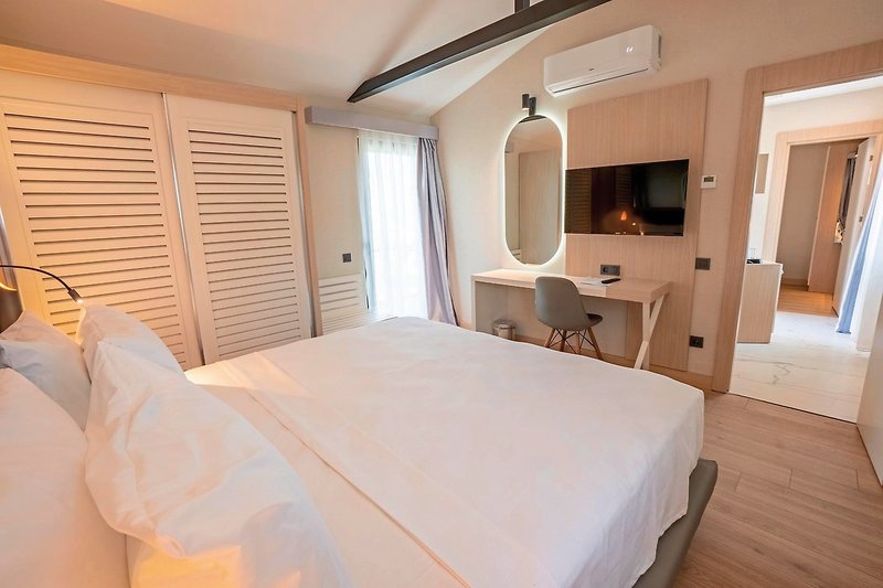 THE ROXY Luxury Nature  5