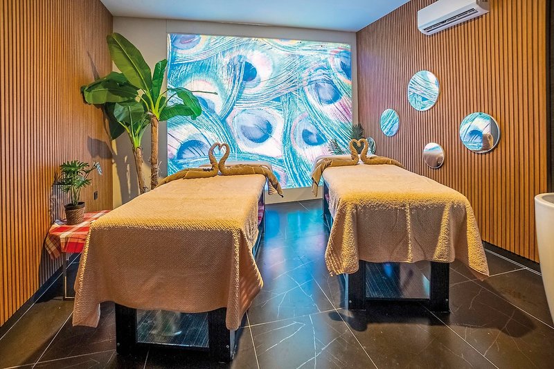 THE ROXY Luxury Nature  31