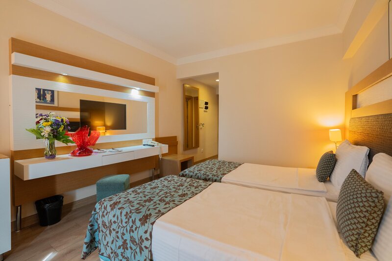Marbel Hotel by Palm Wings 35