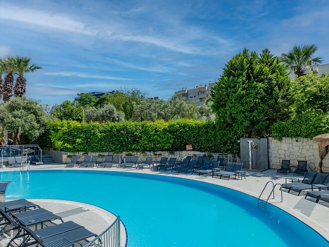 Marbel Hotel by Palm Wings 11