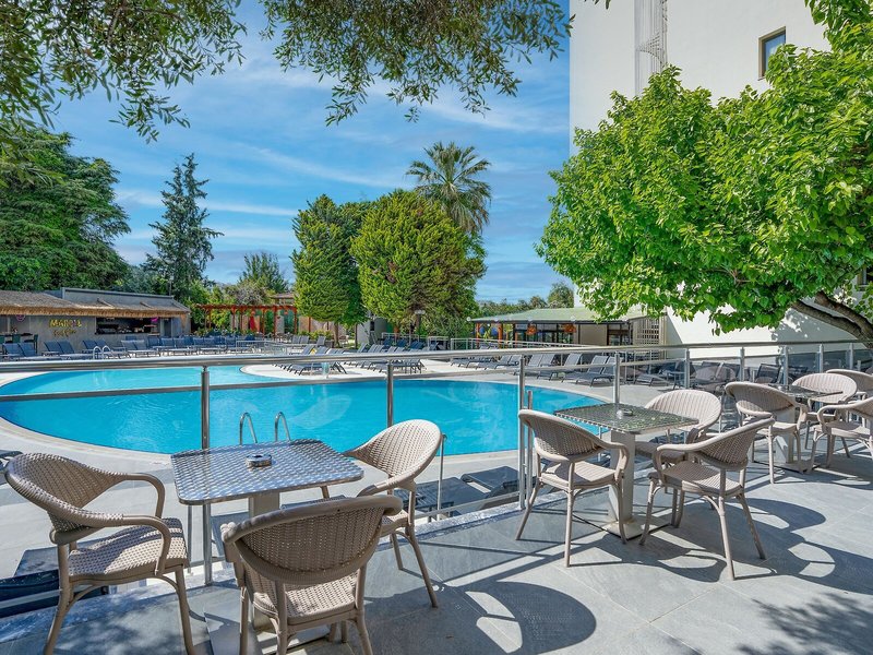 Marbel Hotel by Palm Wings 14