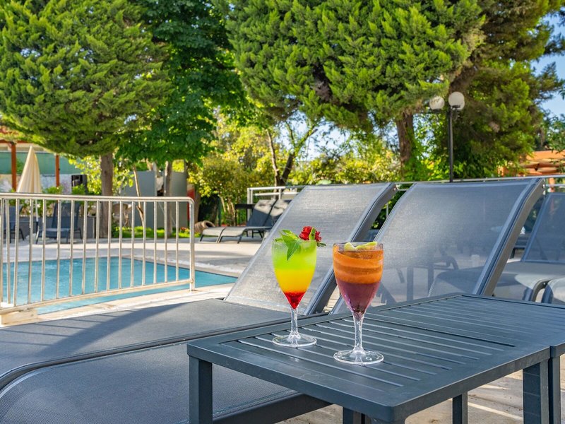 Marbel Hotel by Palm Wings 16