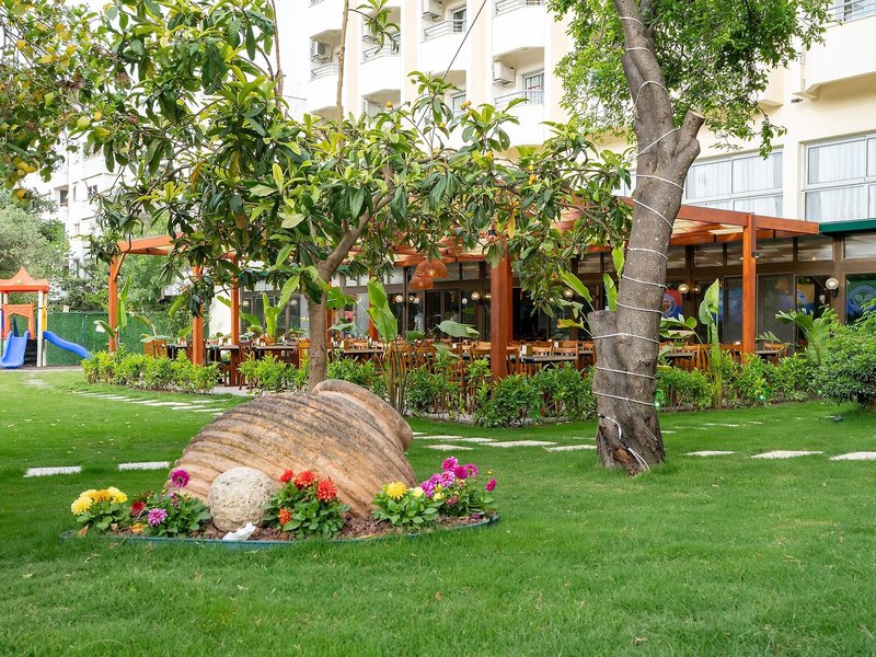 Marbel Hotel by Palm Wings 39