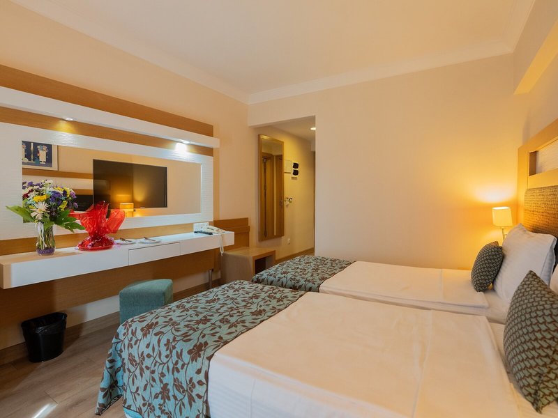 Marbel Hotel by Palm Wings 44