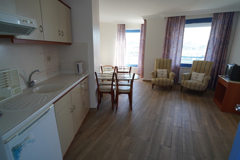 Happy Apart Hotel 10