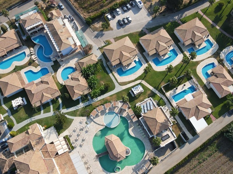 Olympia Golden Beach Resort & Spa 4
