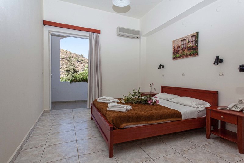 Ammoudi Hotel 9
