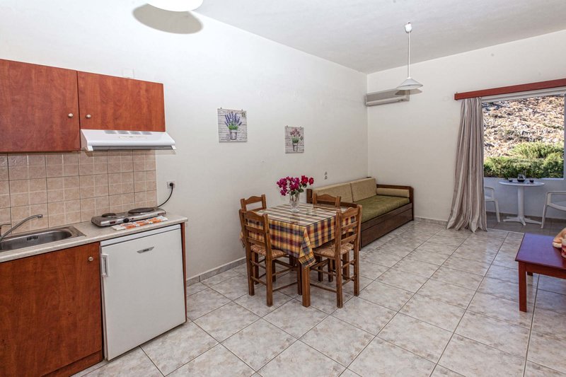 Ammoudi Hotel 11