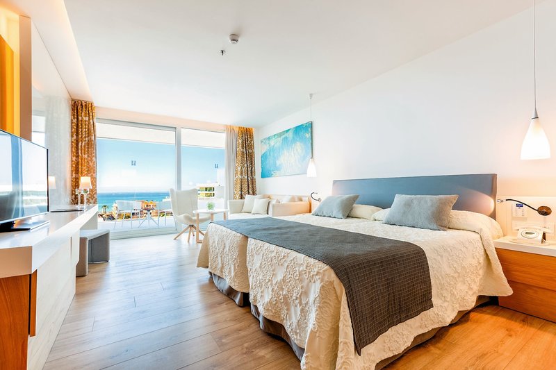 Hipotels Playa De Palma Palace & Spa 4 - Room Example