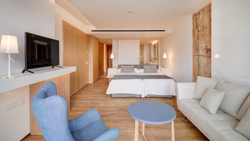 Hipotels Playa De Palma Palace & Spa 23 - Room Example