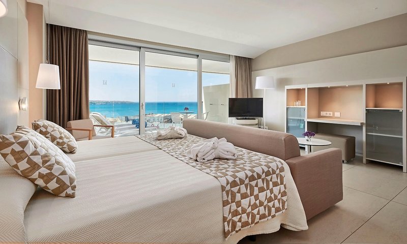Hipotels Gran Playa de Palma 10 - Room Example