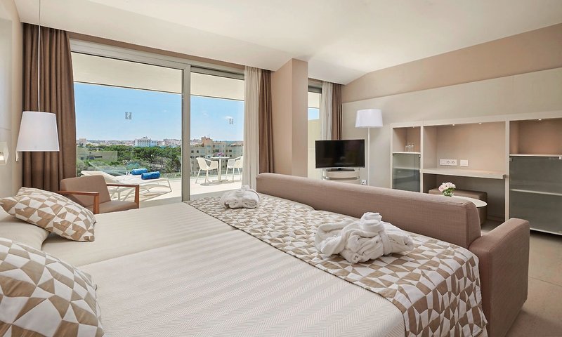 Hipotels Gran Playa de Palma 15 - Room Example