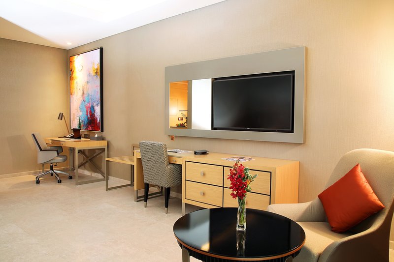Grand Cosmopolitan Hotel 12