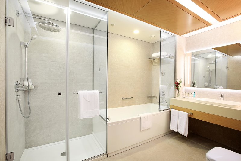 Grand Cosmopolitan Hotel 14