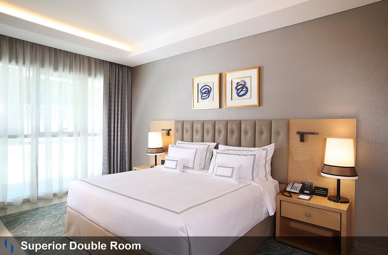 Grand Cosmopolitan Hotel 26