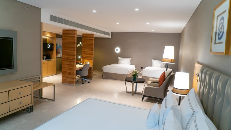 Grand Cosmopolitan Hotel 27
