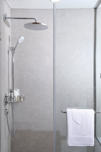 Grand Cosmopolitan Hotel 31