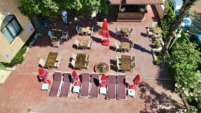 Juniper Hotel 8
