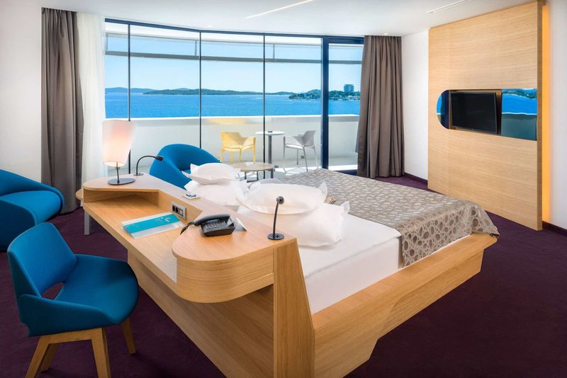 Hotel Olympia Sky 9