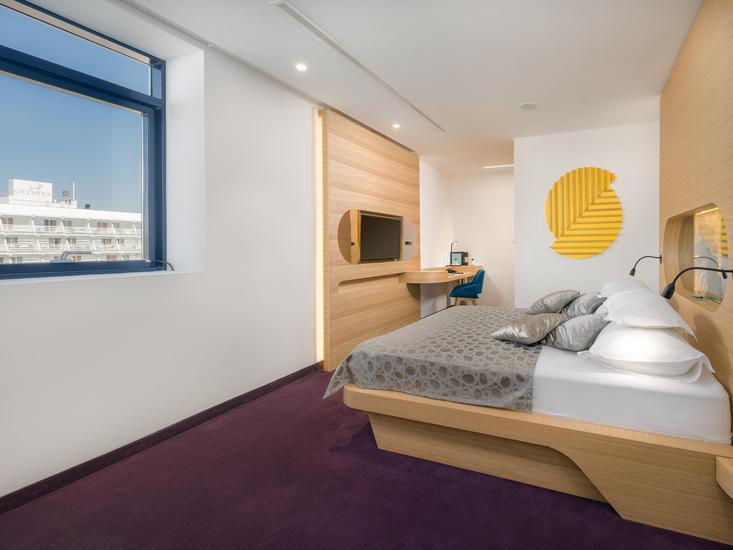 Hotel Olympia Sky 10