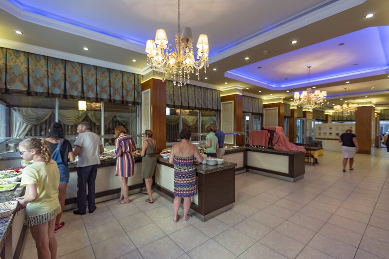 Alanya Beach Hotel 8