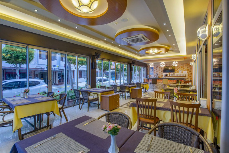 Alanya Beach Hotel 8