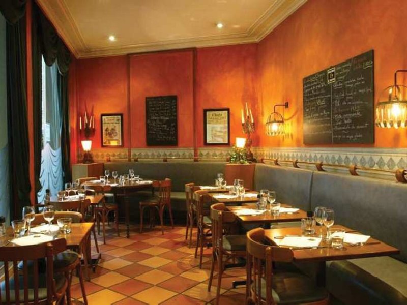 Claret 12 - Restaurant