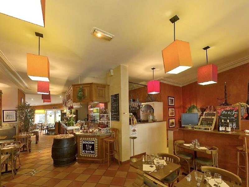 Claret 14 - Restaurant