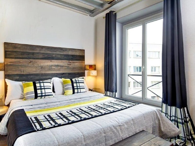 Claret 21 - Room Example