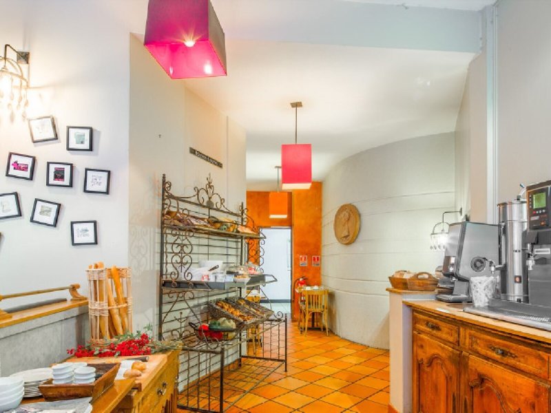 Claret 29 - Room Example