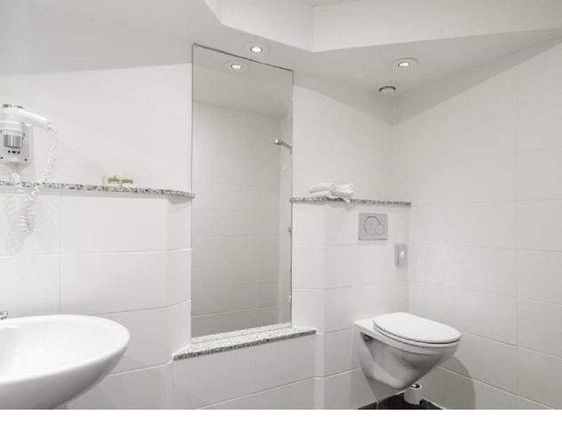 Claret 34 - Bathroom Example