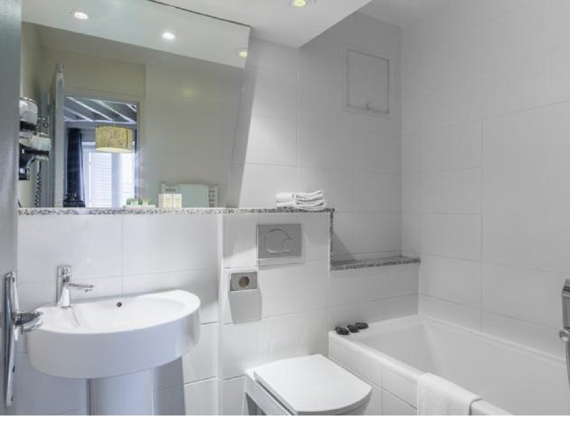 Claret 42 - Bathroom Example