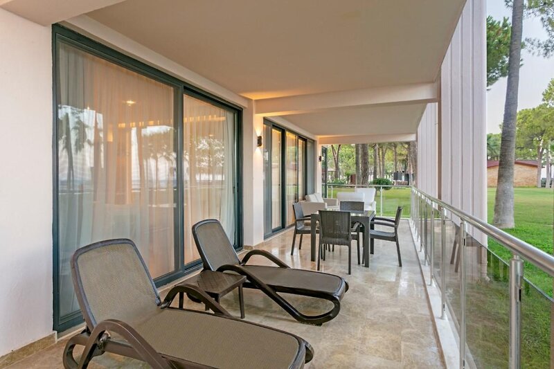 Dobedan World Palace Kemer 82