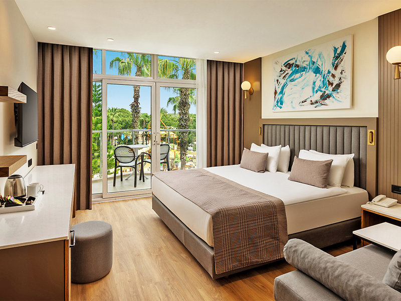 Alva Donna World Palace 2