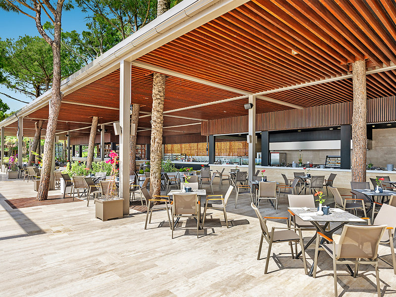 Alva Donna World Palace 6