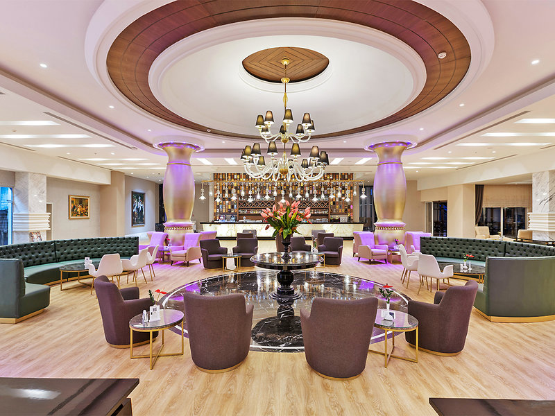 Alva Donna World Palace 11